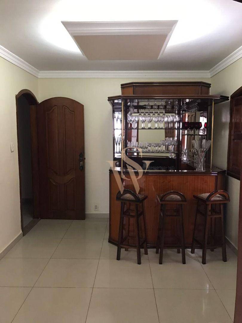 Sobrado à venda com 3 quartos, 304m² - Foto 13