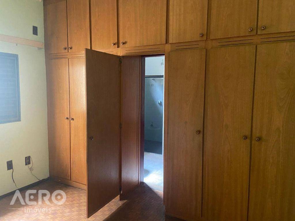 Casa para alugar com 3 quartos, 280m² - Foto 7