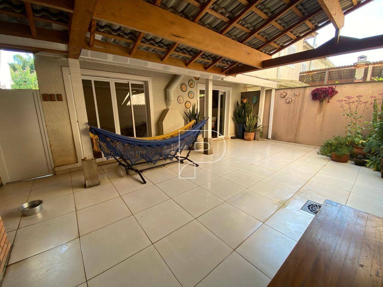 Casa de Condomínio à venda com 4 quartos, 230m² - Foto 29