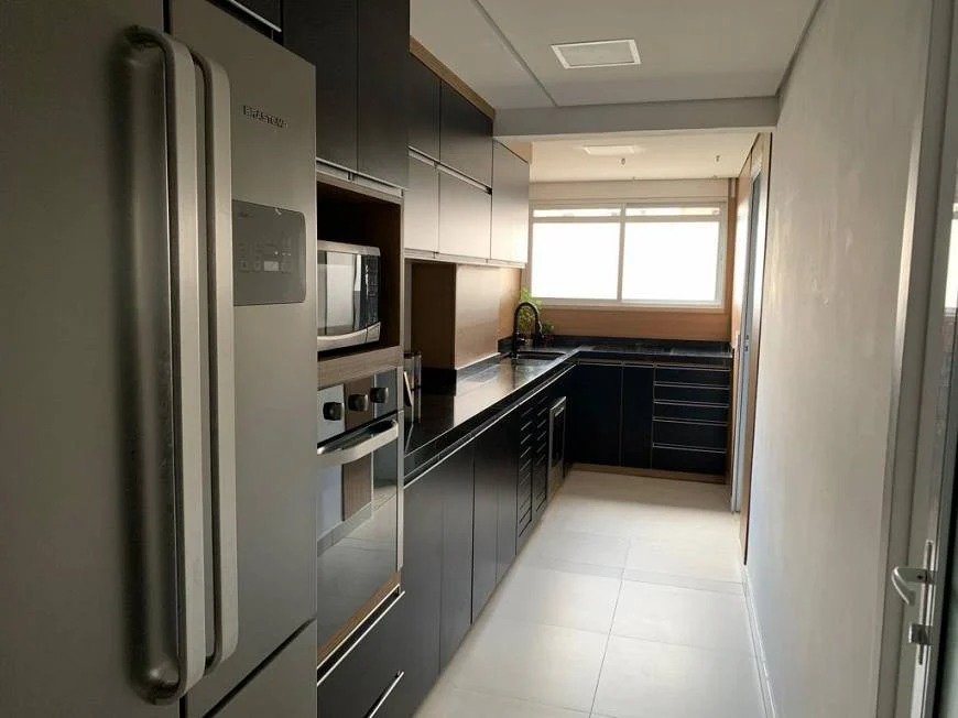 Apartamento à venda com 4 quartos, 136m² - Foto 8