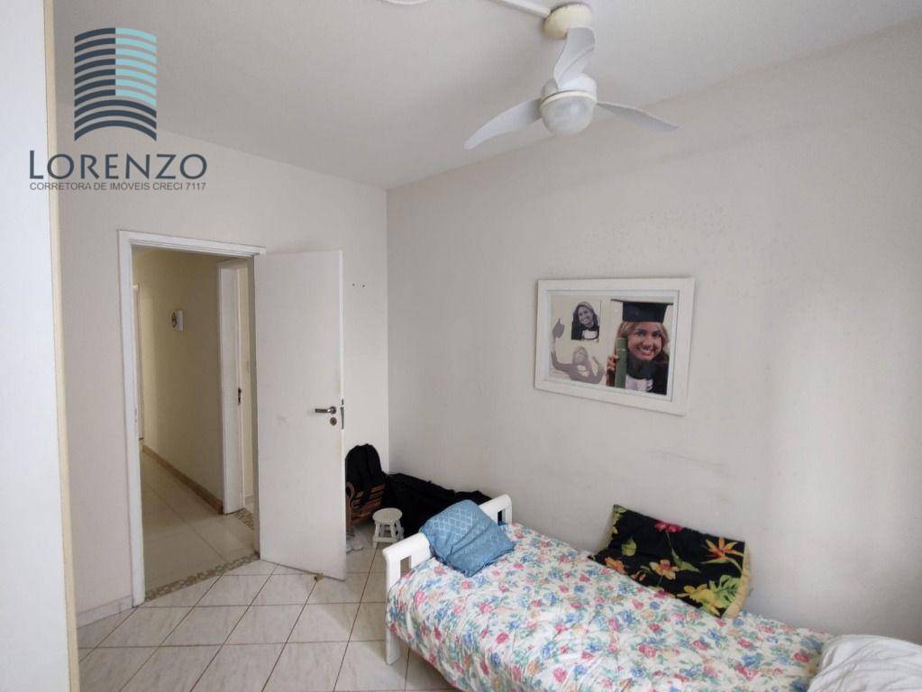 Apartamento à venda com 4 quartos, 165m² - Foto 11