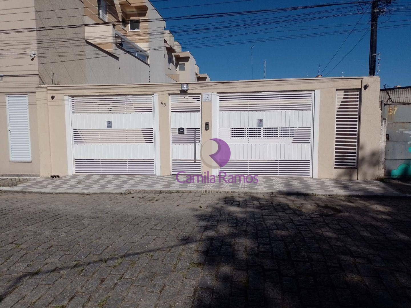 Casa à venda com 4 quartos, 350m² - Foto 1