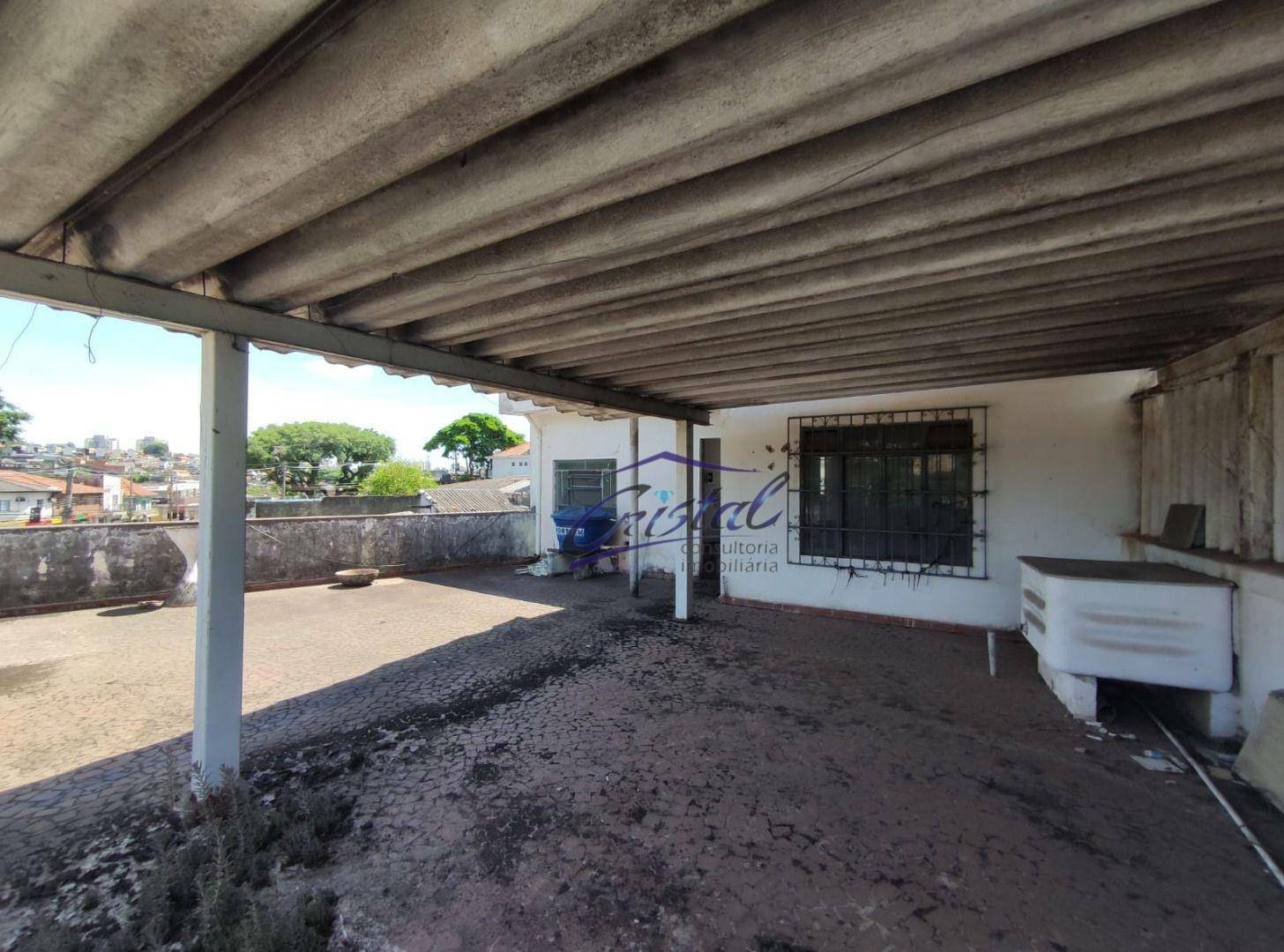 Casa para alugar com 3 quartos, 200m² - Foto 28