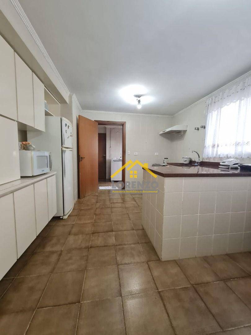 Apartamento à venda com 3 quartos, 143m² - Foto 13