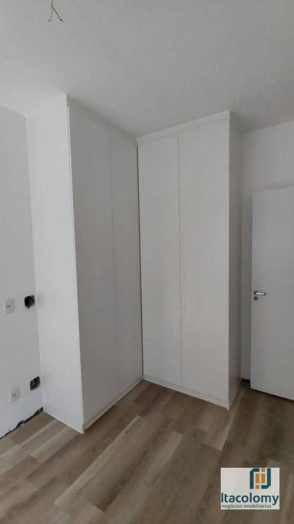 Apartamento para alugar com 3 quartos, 88m² - Foto 4