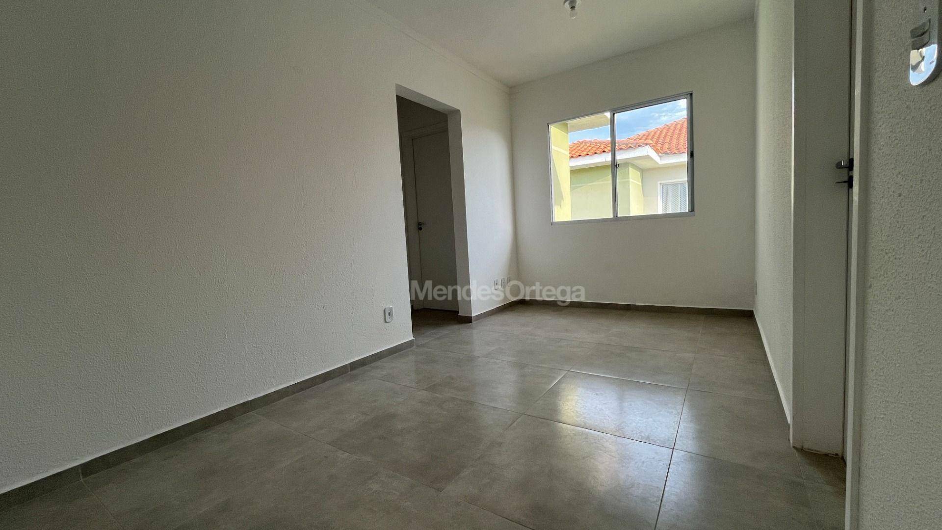 Apartamento para alugar com 2 quartos, 50m² - Foto 8