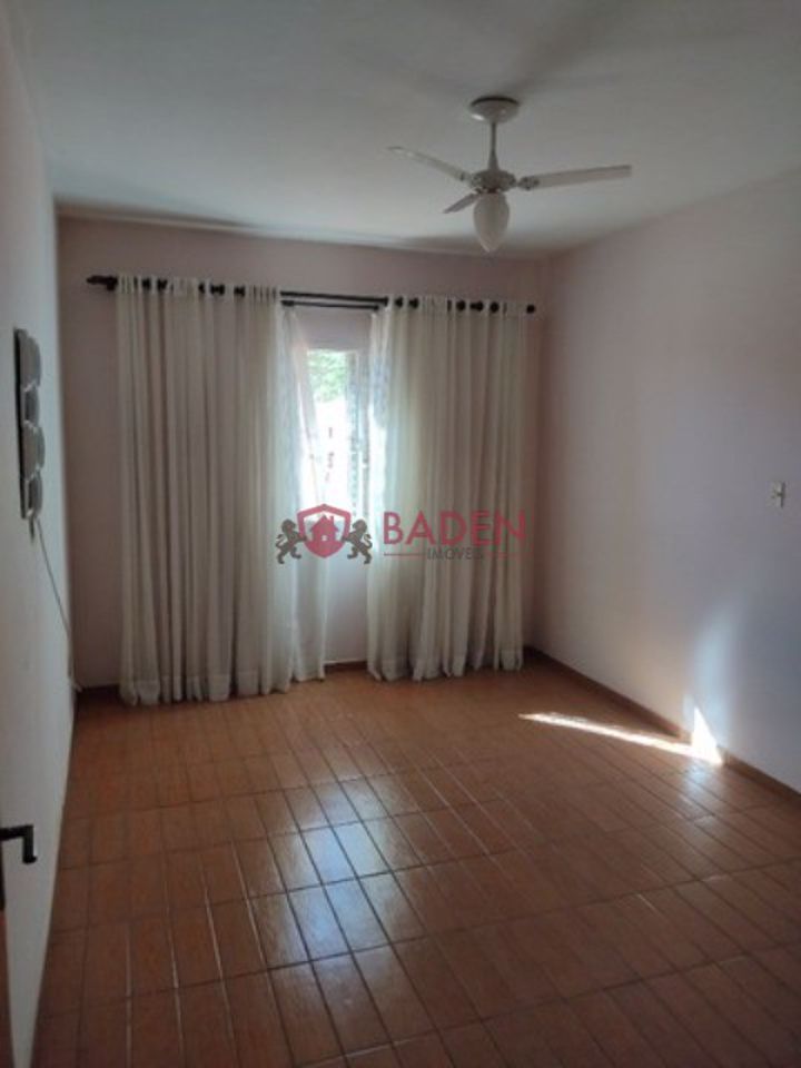 Casa à venda com 3 quartos, 250m² - Foto 13