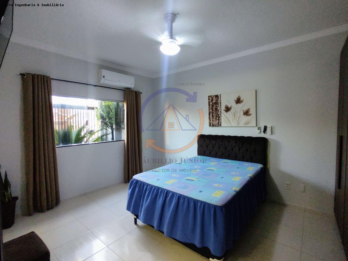 Casa à venda com 3 quartos, 200m² - Foto 5