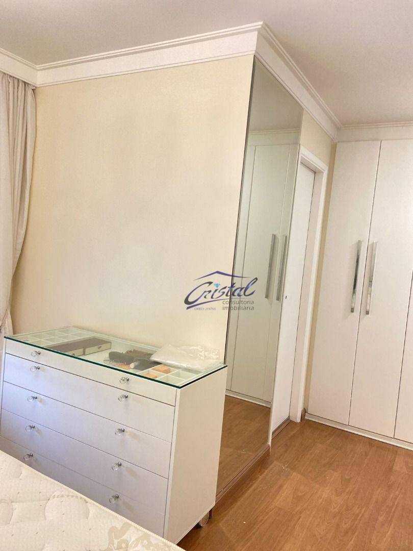 Apartamento para alugar com 4 quartos, 134m² - Foto 12