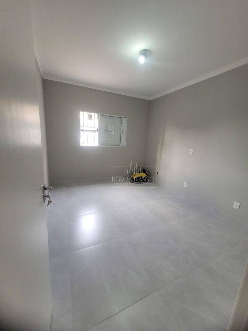 Casa à venda com 3 quartos, 250M2 - Foto 5