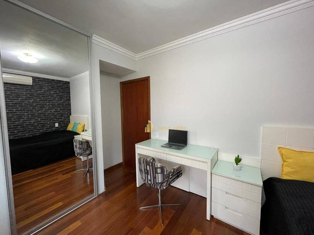 Sobrado à venda com 4 quartos, 354m² - Foto 62