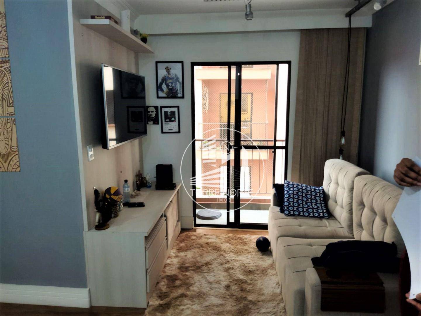 Apartamento à venda com 3 quartos, 65m² - Foto 1