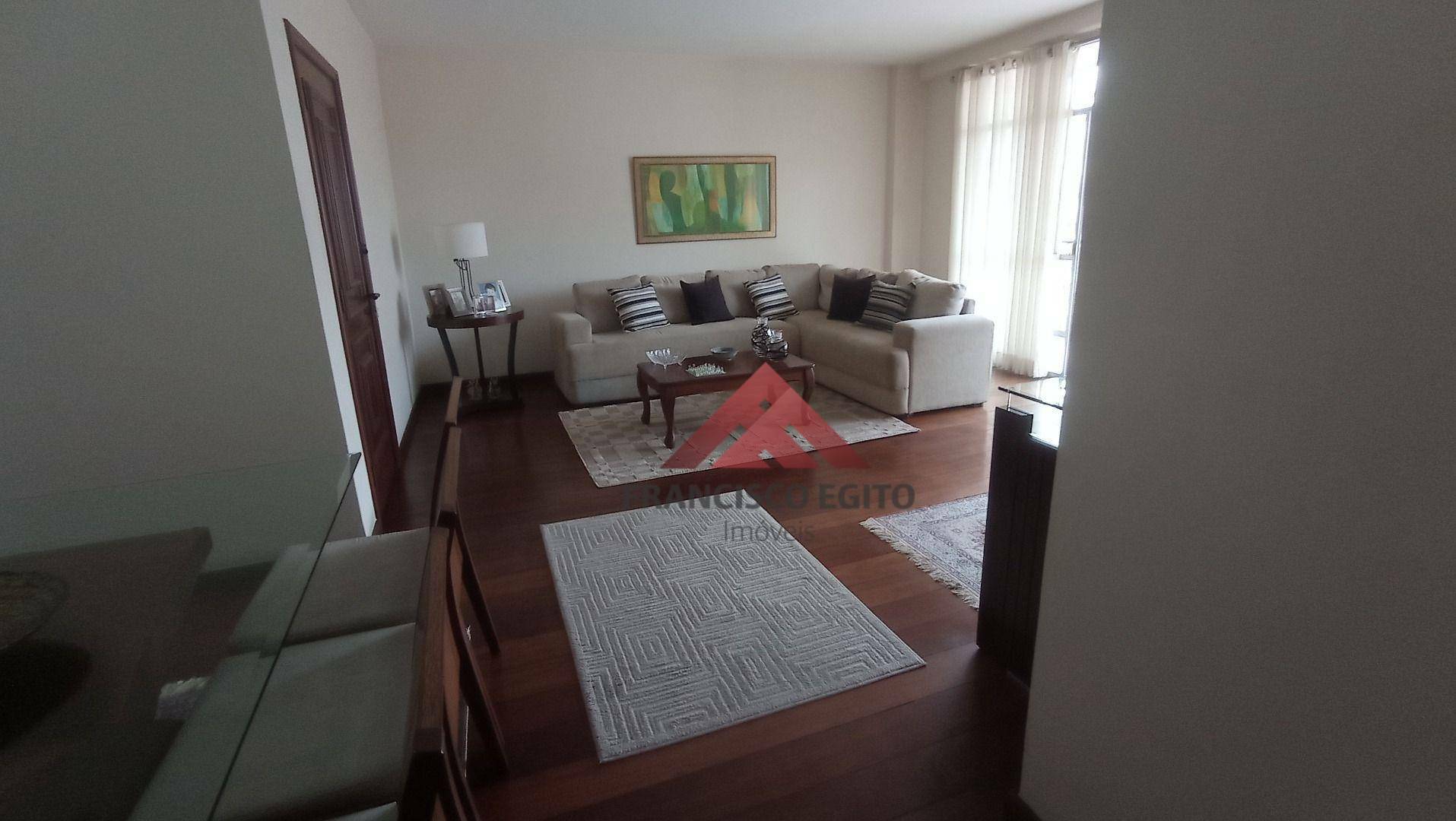 Apartamento à venda com 4 quartos, 150m² - Foto 4