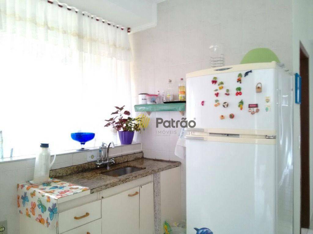 Apartamento à venda com 2 quartos, 62m² - Foto 3