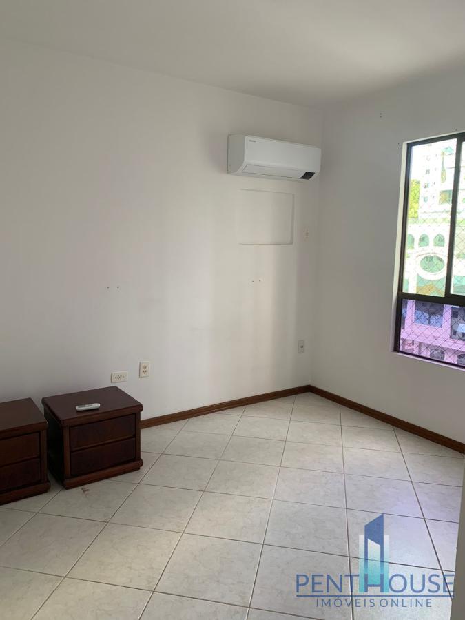 Apartamento à venda com 2 quartos, 85m² - Foto 9