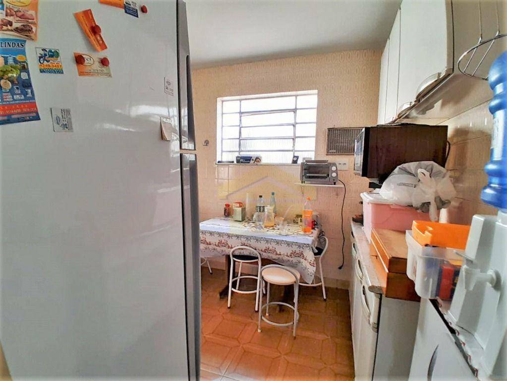 Sobrado à venda com 3 quartos, 180m² - Foto 4