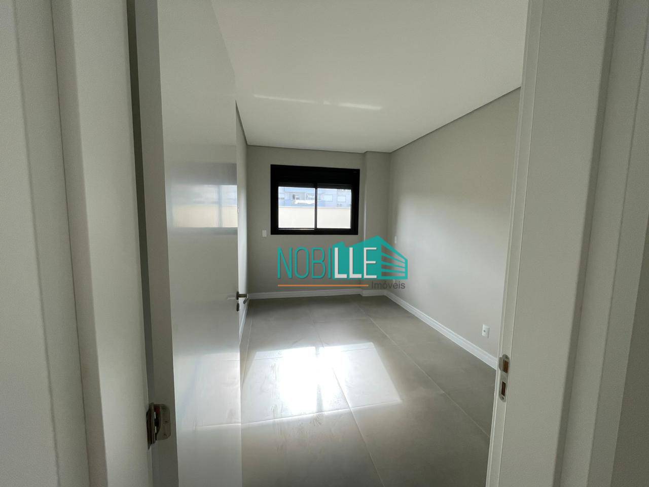 Apartamento à venda com 2 quartos, 100m² - Foto 13