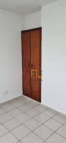 Apartamento para alugar com 2 quartos, 75m² - Foto 6