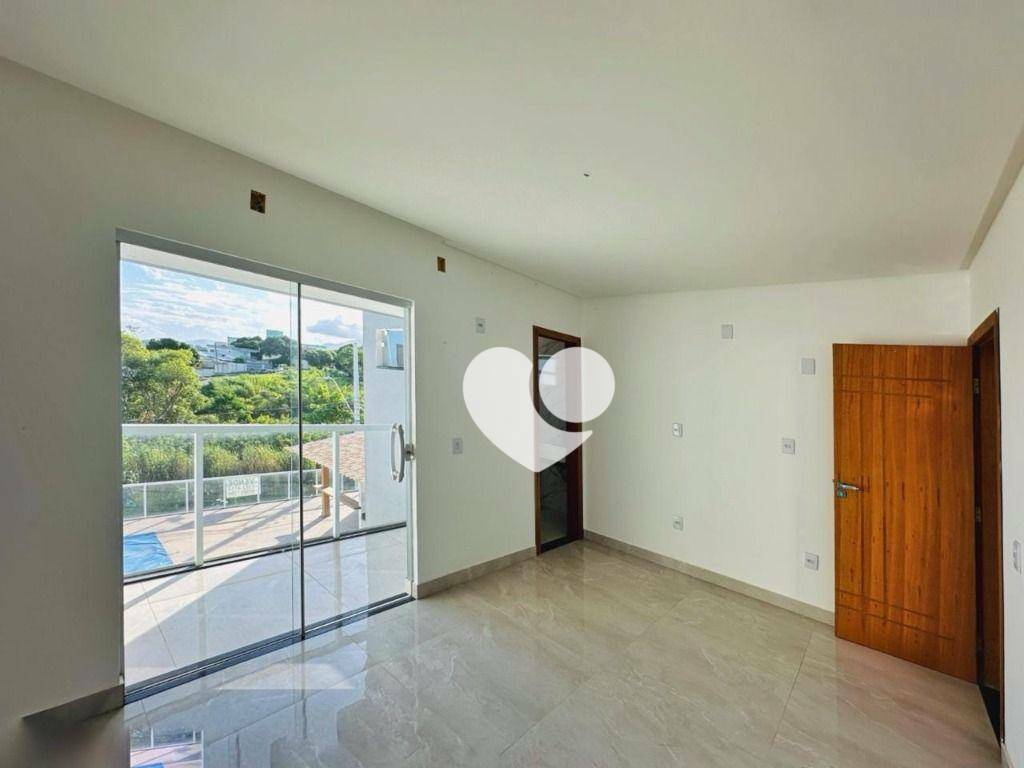 Casa à venda com 3 quartos, 250m² - Foto 16