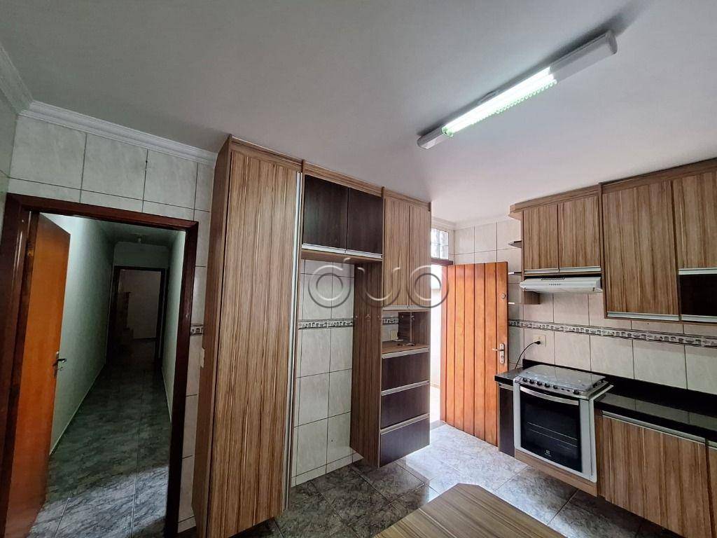 Casa para alugar com 2 quartos, 69m² - Foto 4