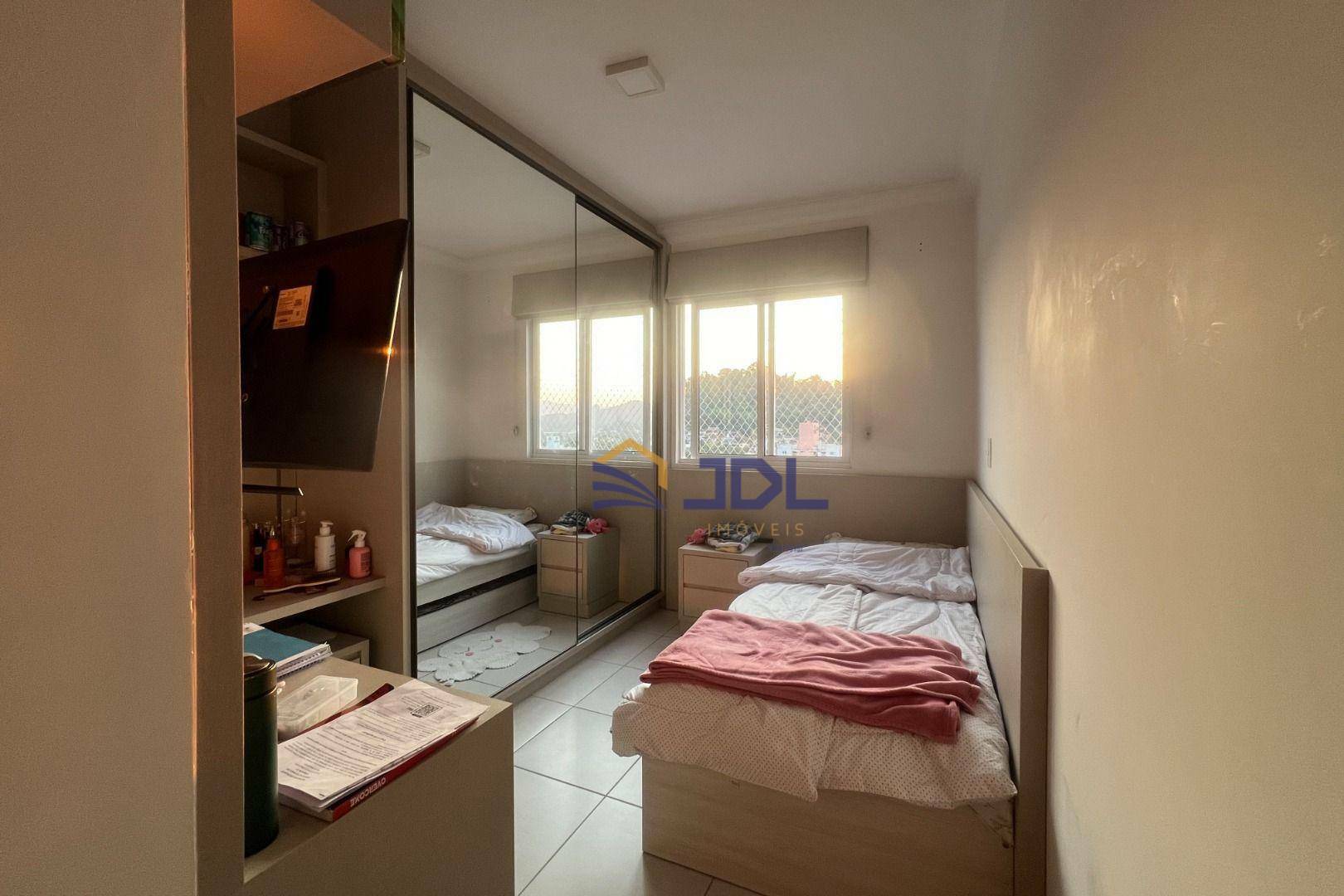 Apartamento à venda com 3 quartos, 100m² - Foto 17