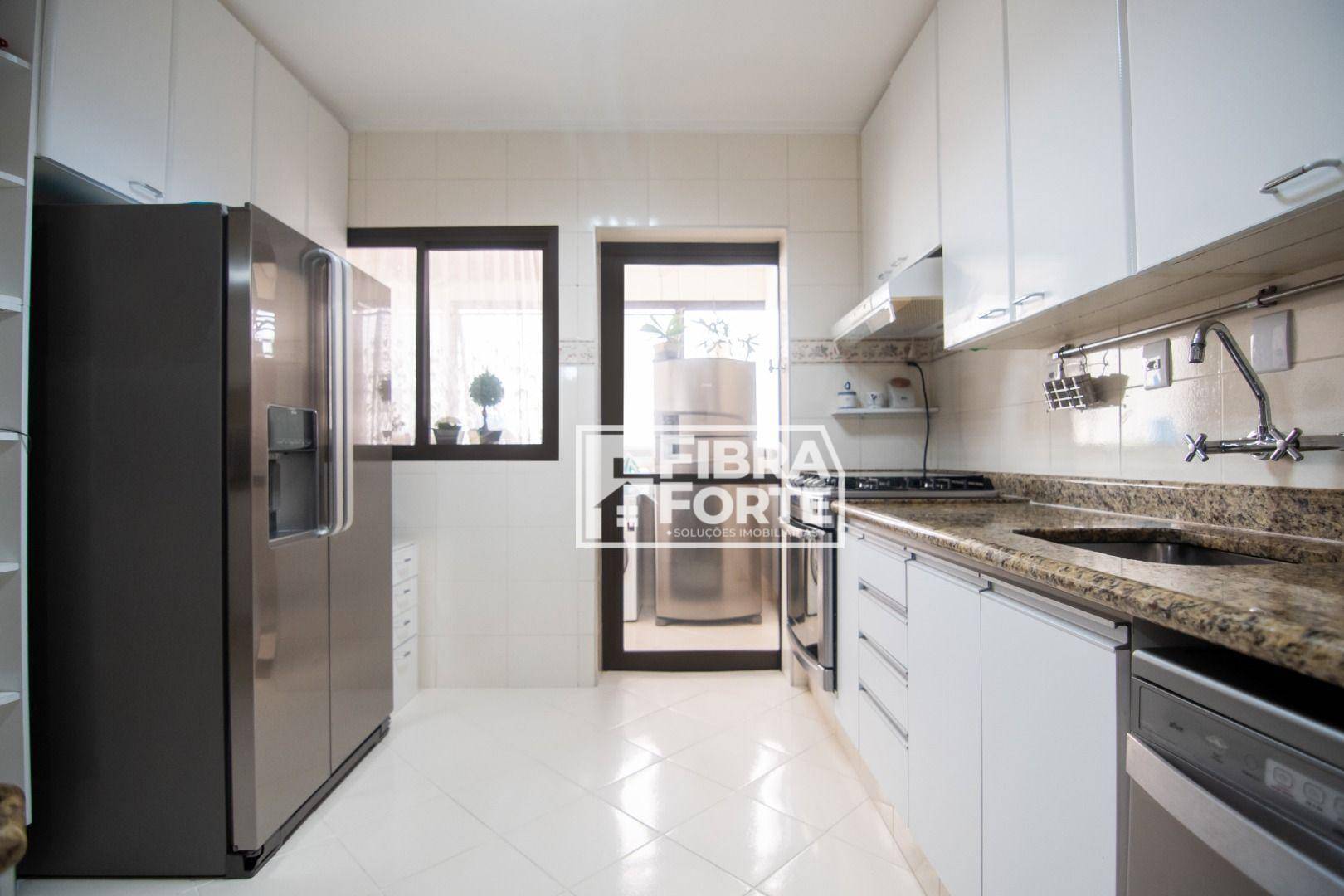 Apartamento à venda com 3 quartos, 132m² - Foto 4