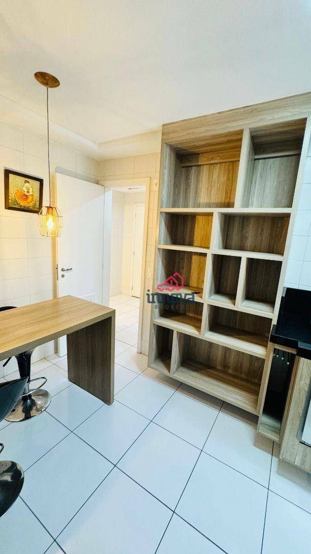 Apartamento à venda com 3 quartos, 114m² - Foto 5