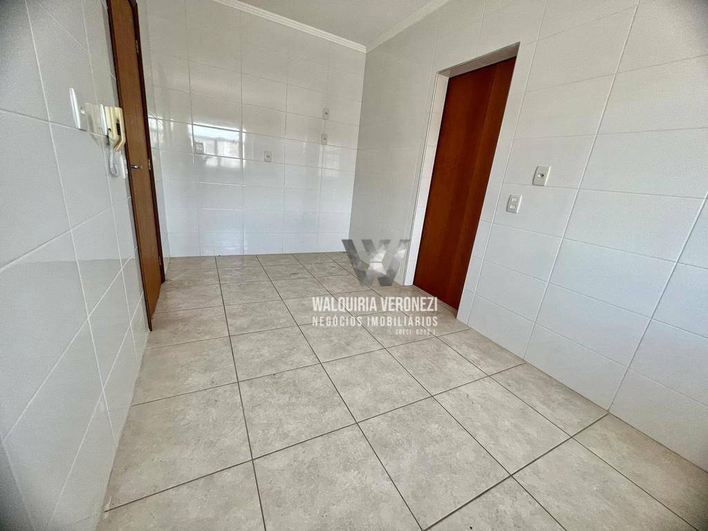 Apartamento à venda com 3 quartos, 170m² - Foto 14