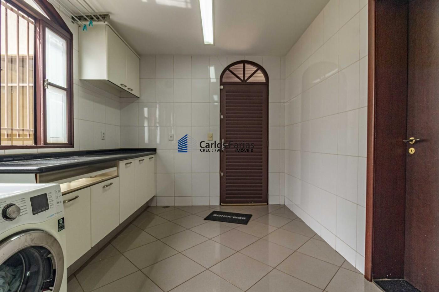 Casa à venda com 6 quartos, 450m² - Foto 43
