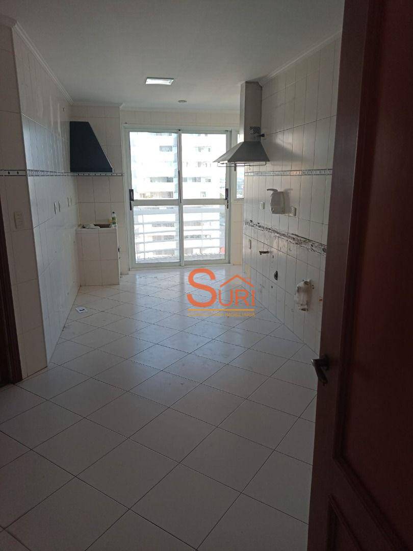 Apartamento à venda com 3 quartos, 133m² - Foto 14