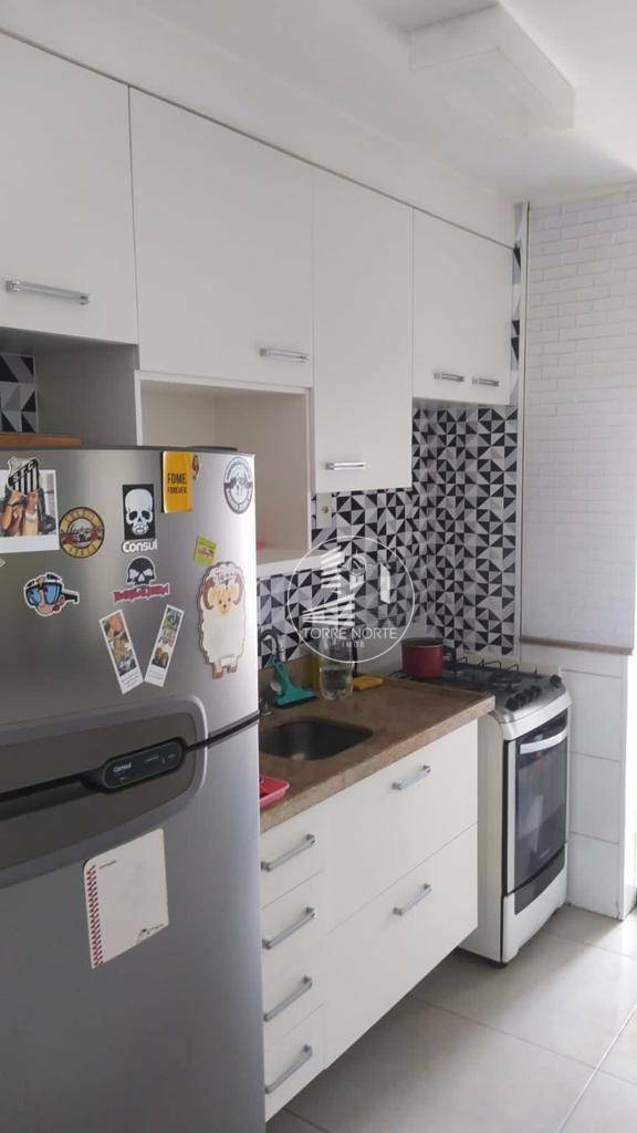 Apartamento à venda com 2 quartos, 62m² - Foto 12