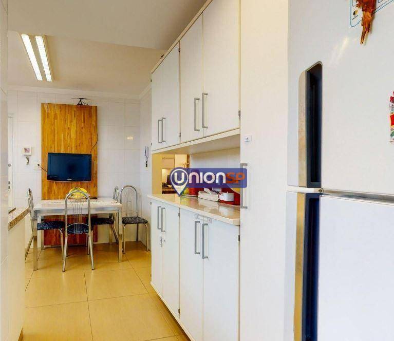 Apartamento à venda com 2 quartos, 72m² - Foto 11