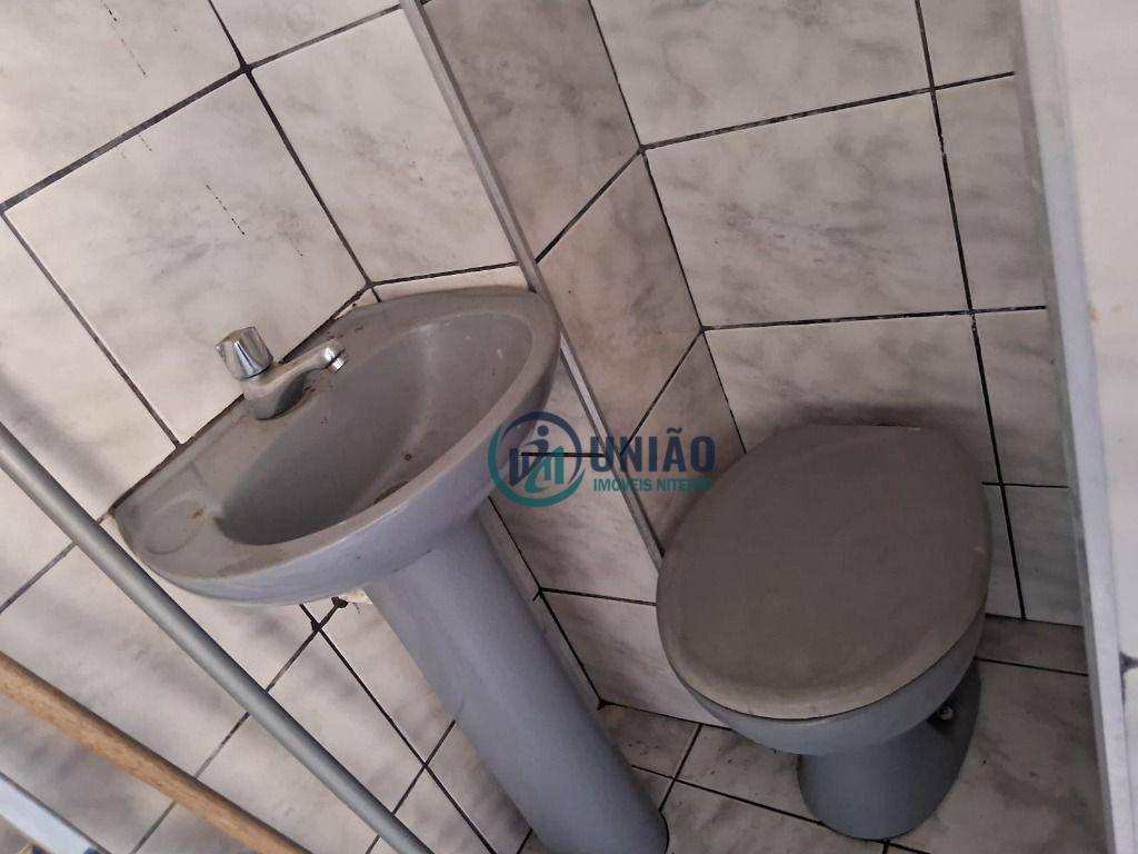 Apartamento à venda com 2 quartos, 70m² - Foto 19