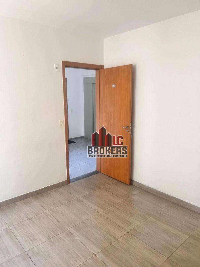 Apartamento para alugar com 2 quartos, 49m² - Foto 9