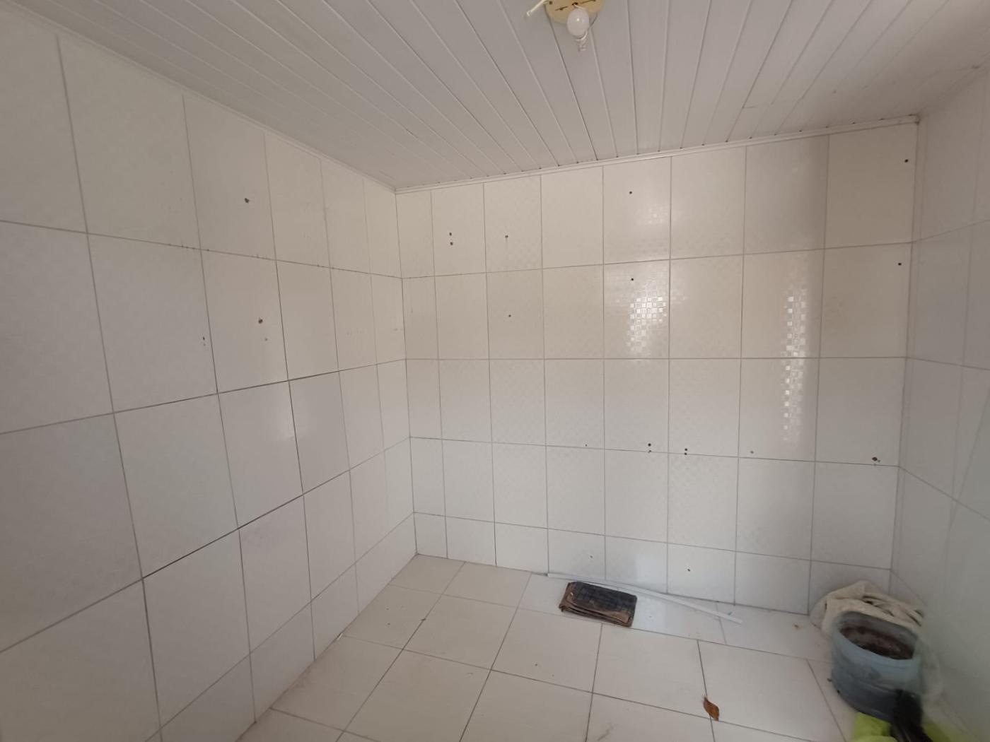 Casa para alugar com 4 quartos, 200m² - Foto 25