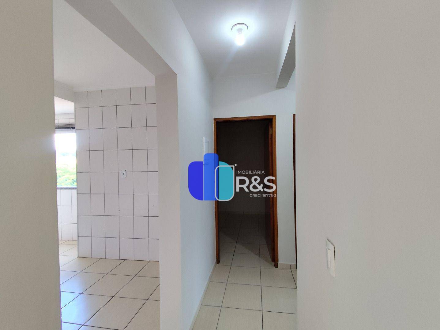 Apartamento para alugar com 3 quartos, 70m² - Foto 4