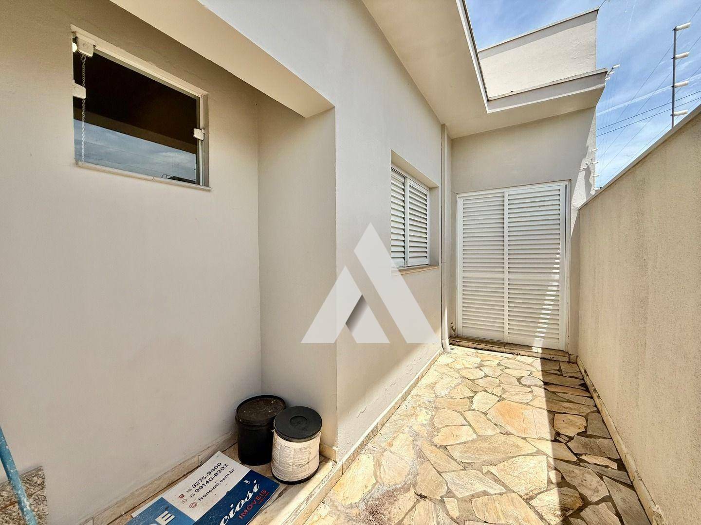 Casa à venda com 3 quartos, 155m² - Foto 26
