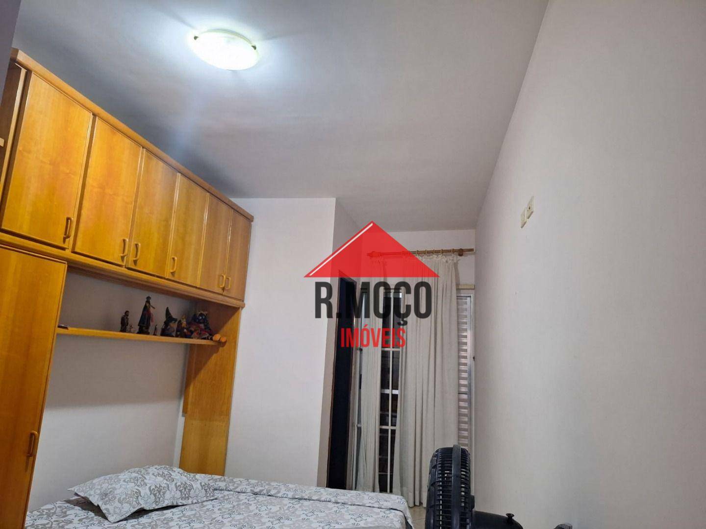 Sobrado à venda com 3 quartos, 200m² - Foto 19