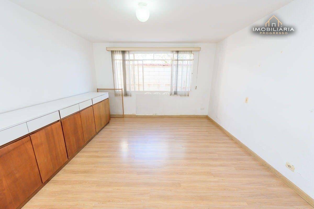 Sobrado à venda com 3 quartos, 220m² - Foto 11