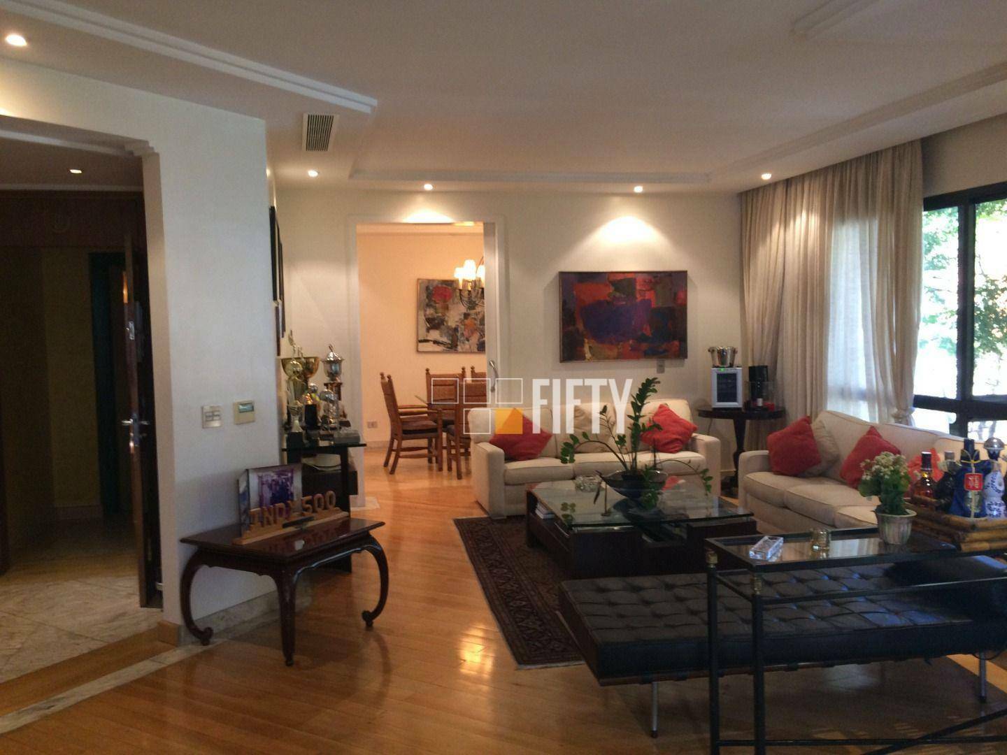 Apartamento à venda com 4 quartos, 275m² - Foto 5