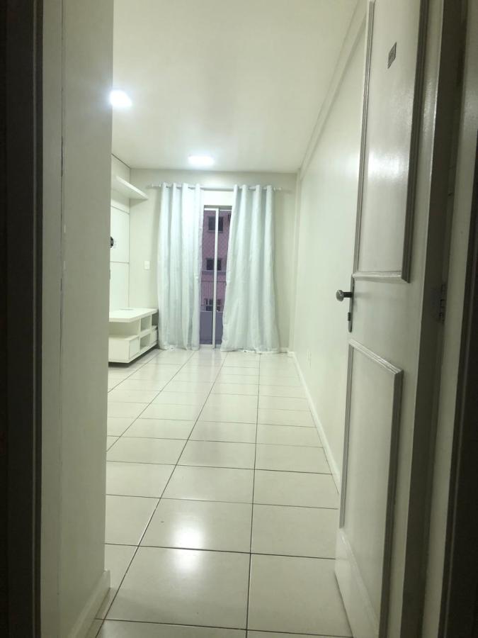 Apartamento à venda com 3 quartos, 70m² - Foto 2