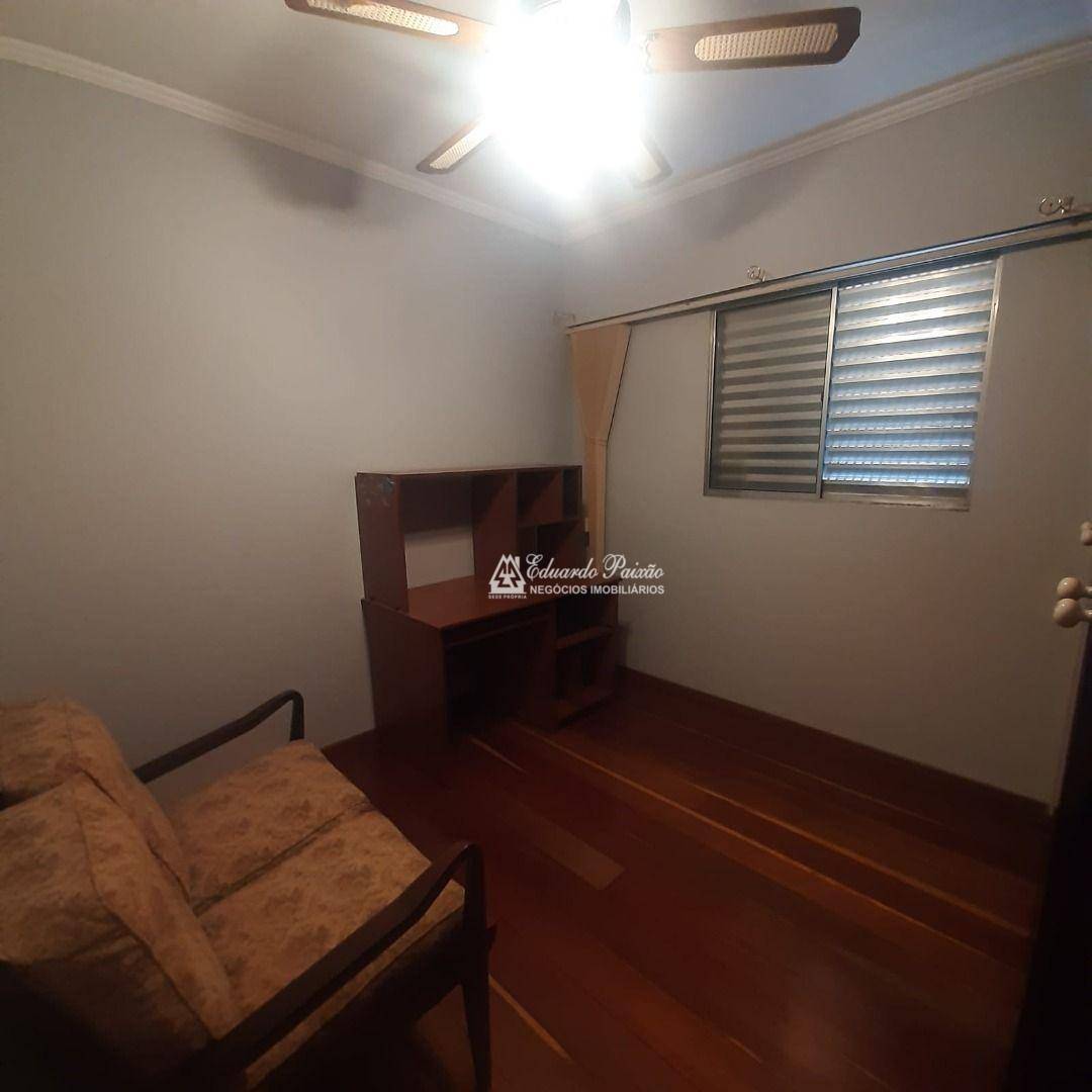 Apartamento para alugar com 3 quartos, 200m² - Foto 24