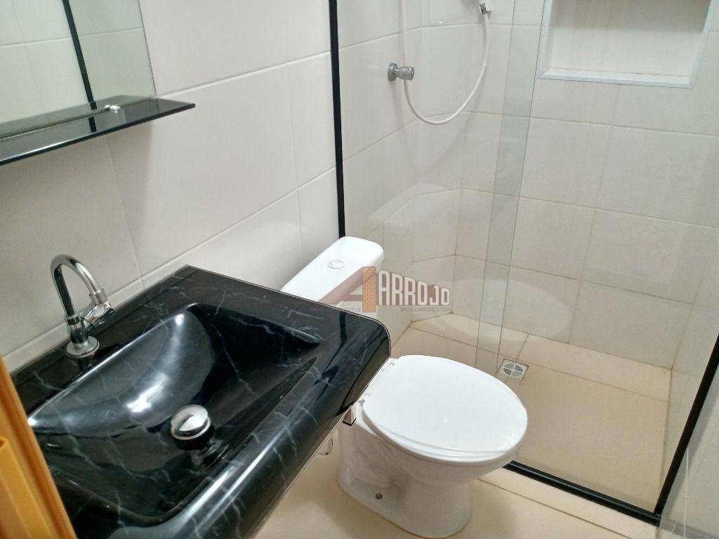 Apartamento para alugar com 2 quartos, 38m² - Foto 14