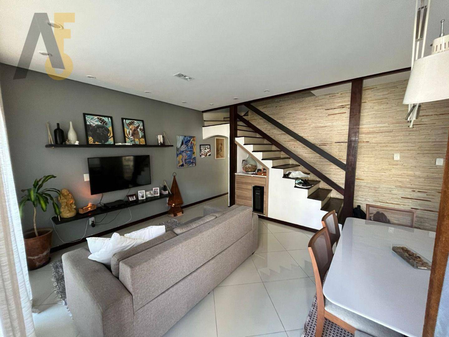 Casa de Condomínio à venda com 3 quartos, 221m² - Foto 1