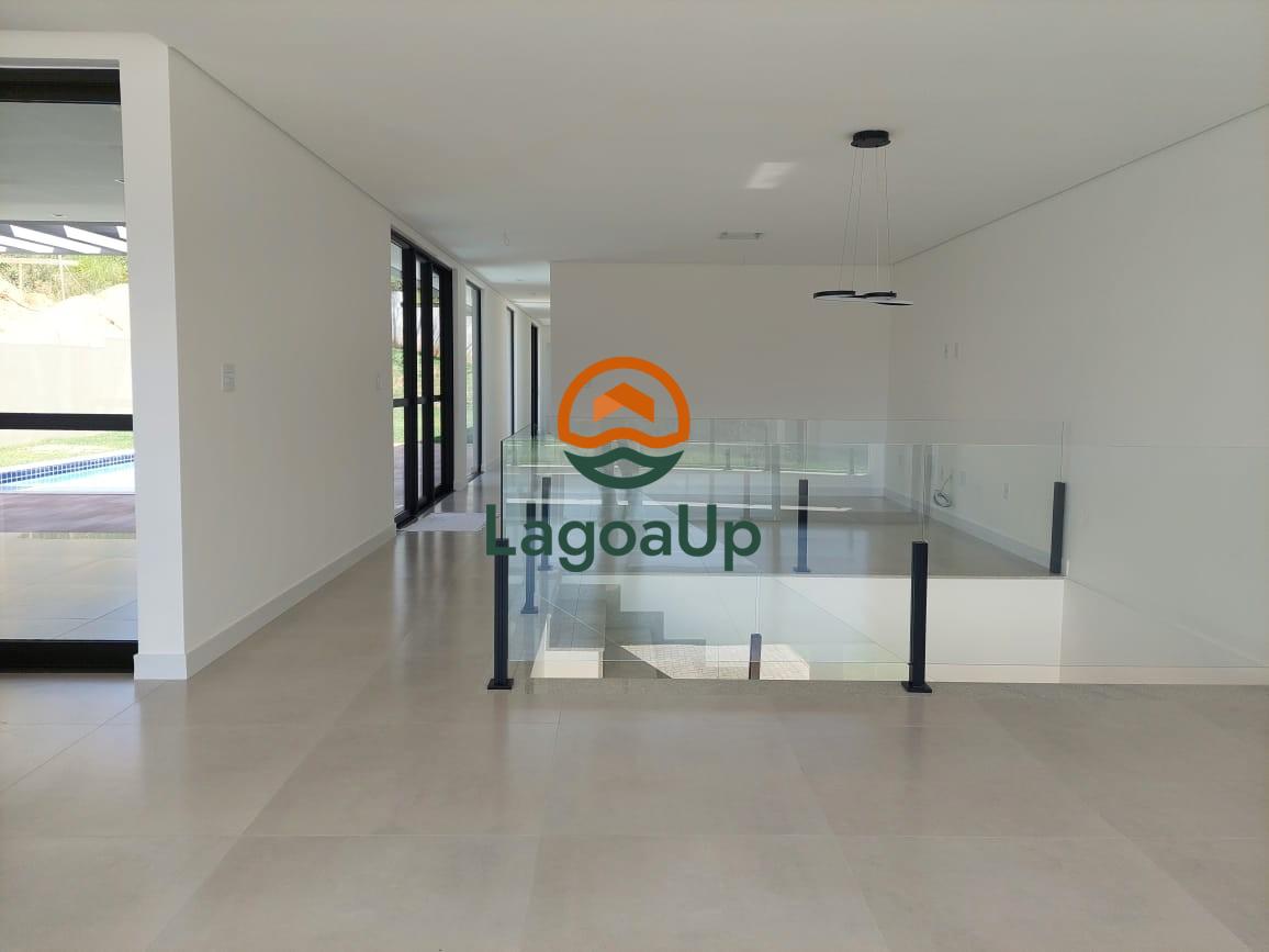 Casa de Condomínio à venda com 4 quartos, 286m² - Foto 3