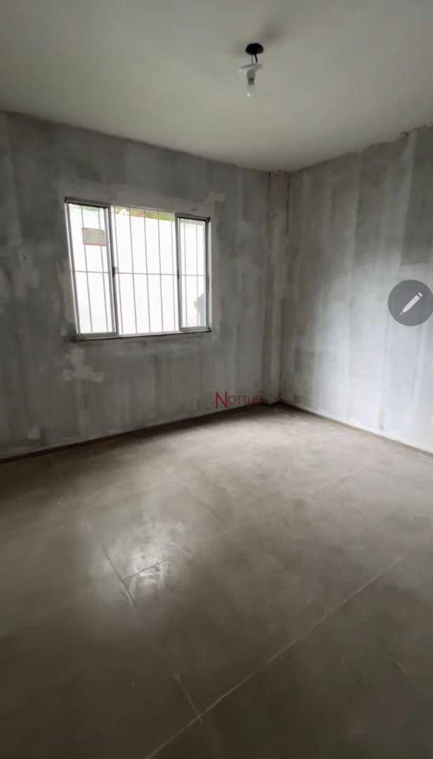 Casa à venda com 2 quartos, 55m² - Foto 8