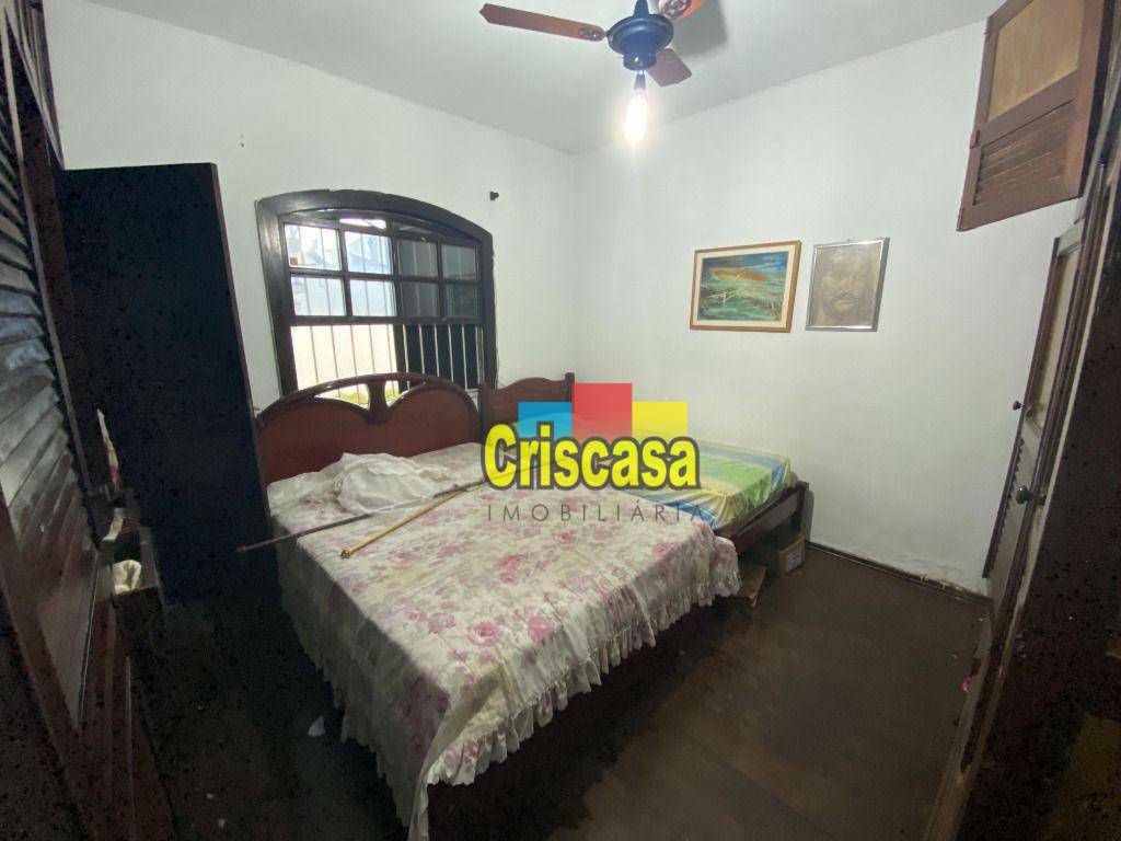 Casa à venda com 6 quartos, 250m² - Foto 16