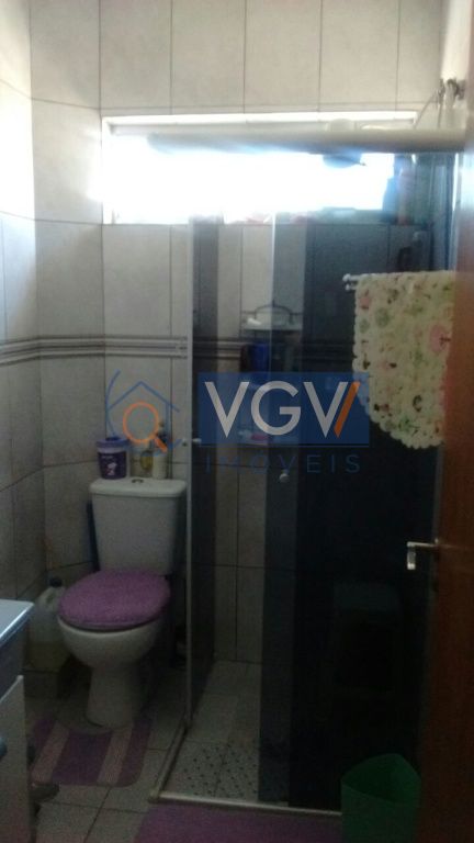 Casa à venda com 3 quartos, 99m² - Foto 9