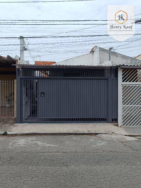 Casa à venda com 2 quartos, 100m² - Foto 1