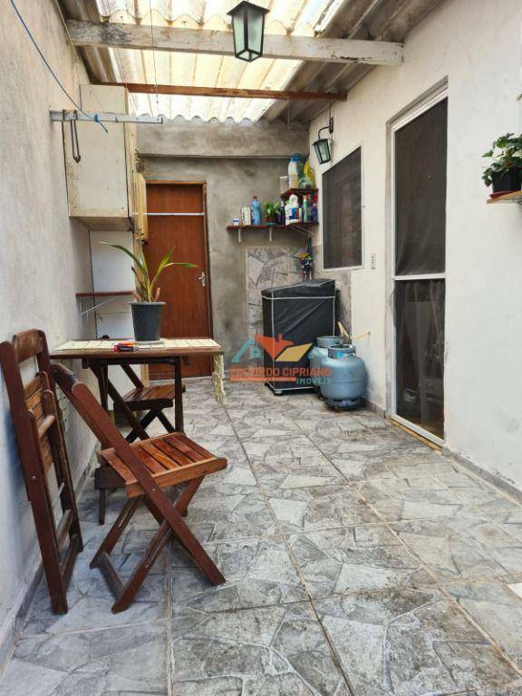 Casa à venda com 3 quartos, 80m² - Foto 24